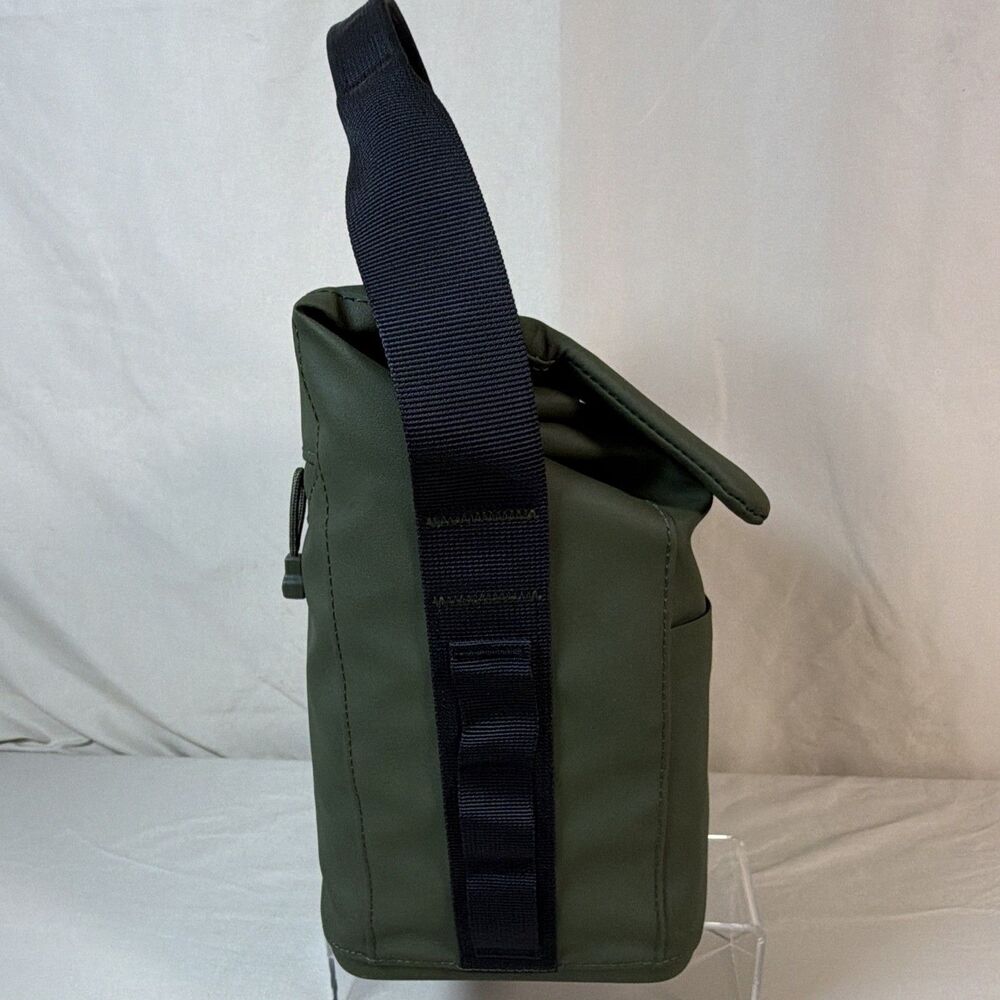 YETI Daytrip Soft-Sided Cooler Bag 6L - Picture 5 of 15